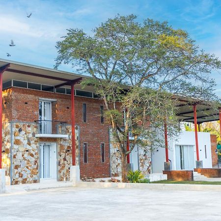 Hungili Farm & Eco Resort Maho Exterior foto
